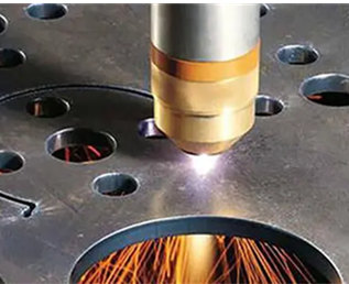 Fiber laser cutter for metal sheet
